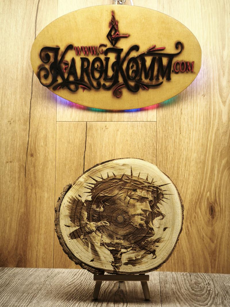 Wood Slice: A Story Burned in the Grain