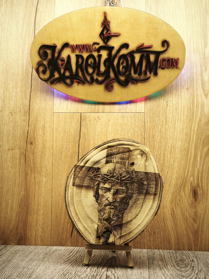 Wood Slice: A Story Burned in the Grain